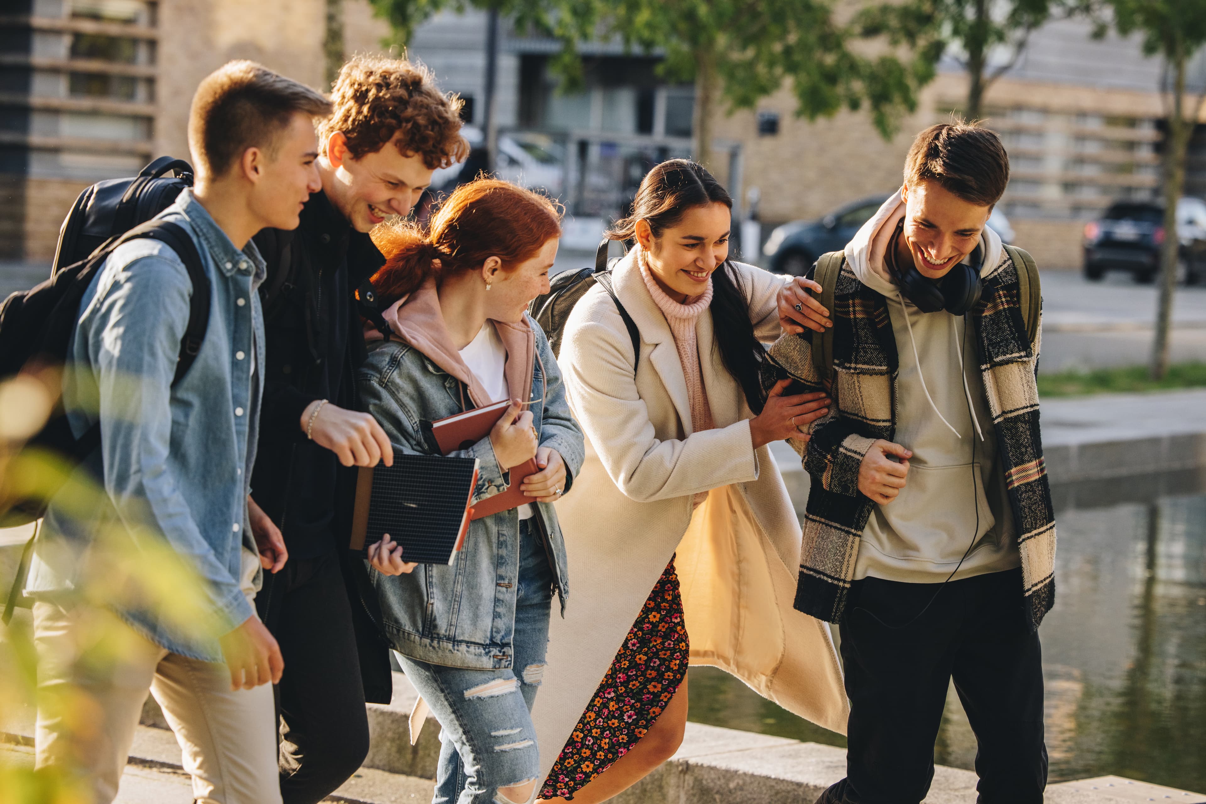 Gli adolescenti si divertono